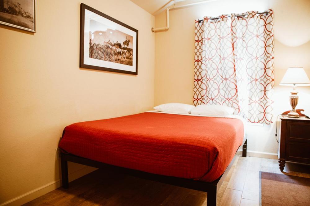 Old Brewery Hostel 托诺帕 外观 照片